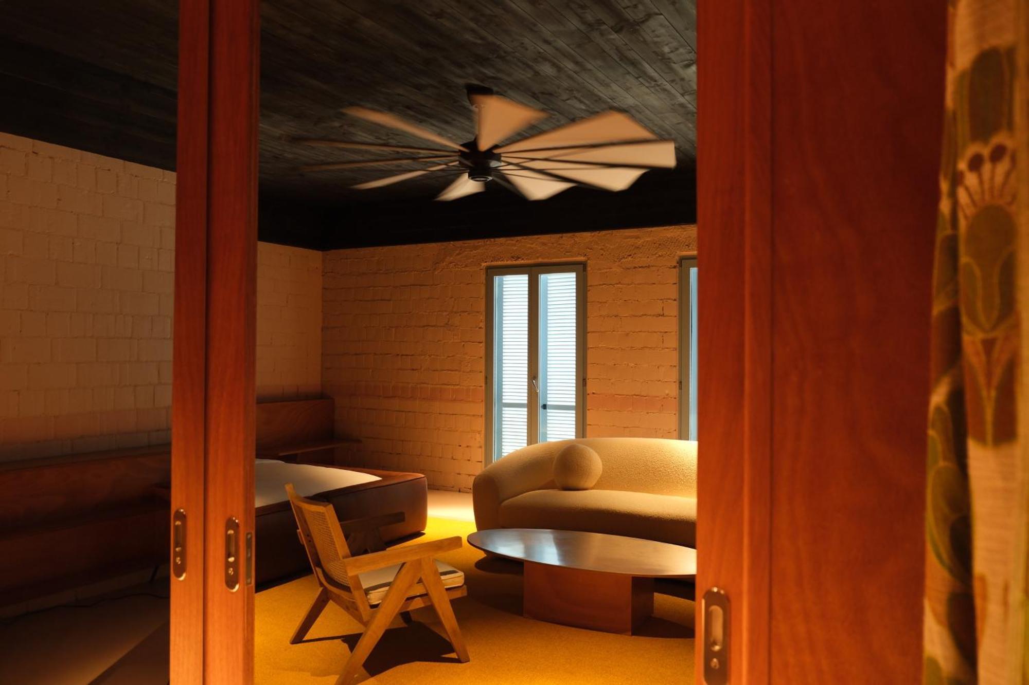 Rooms Hotel บาทูมิ ภายนอก รูปภาพ
