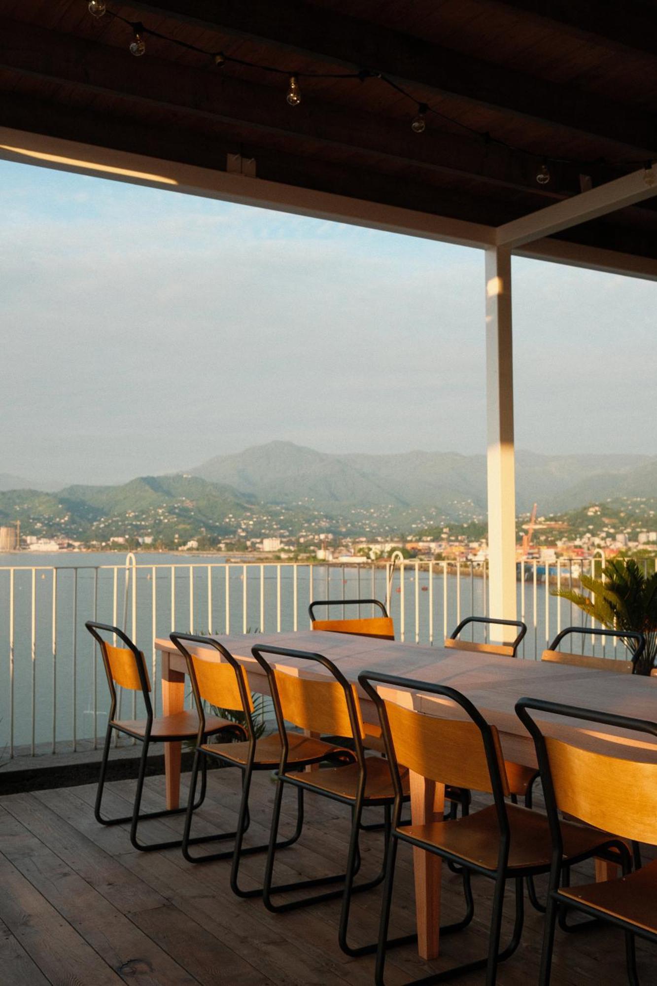 Rooms Hotel บาทูมิ ภายนอก รูปภาพ