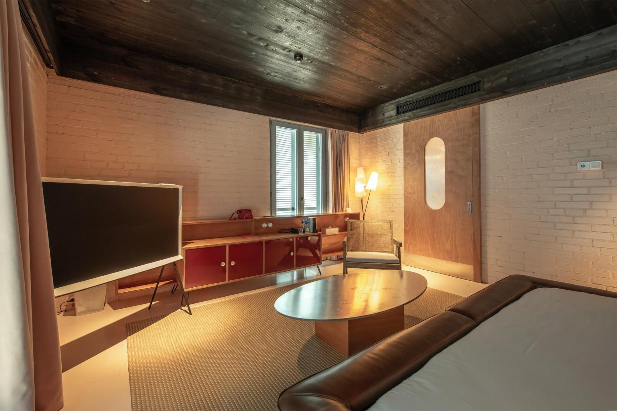 Rooms Hotel บาทูมิ ภายนอก รูปภาพ