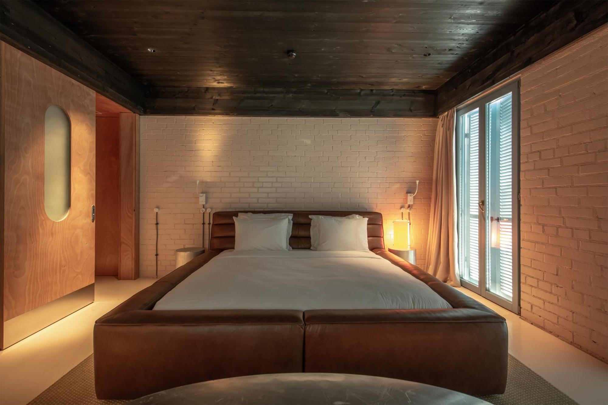 Rooms Hotel บาทูมิ ภายนอก รูปภาพ