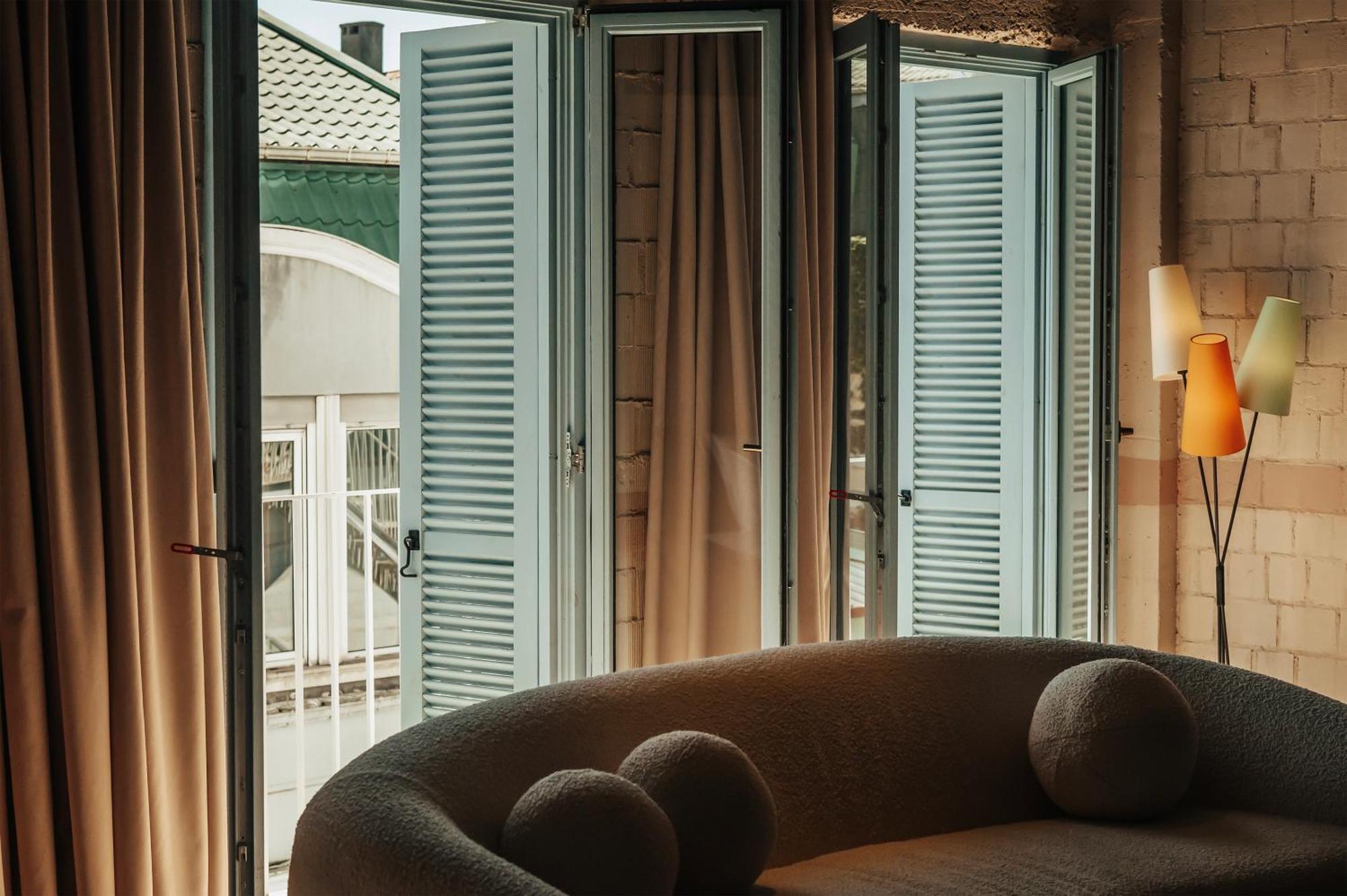 Rooms Hotel บาทูมิ ภายนอก รูปภาพ