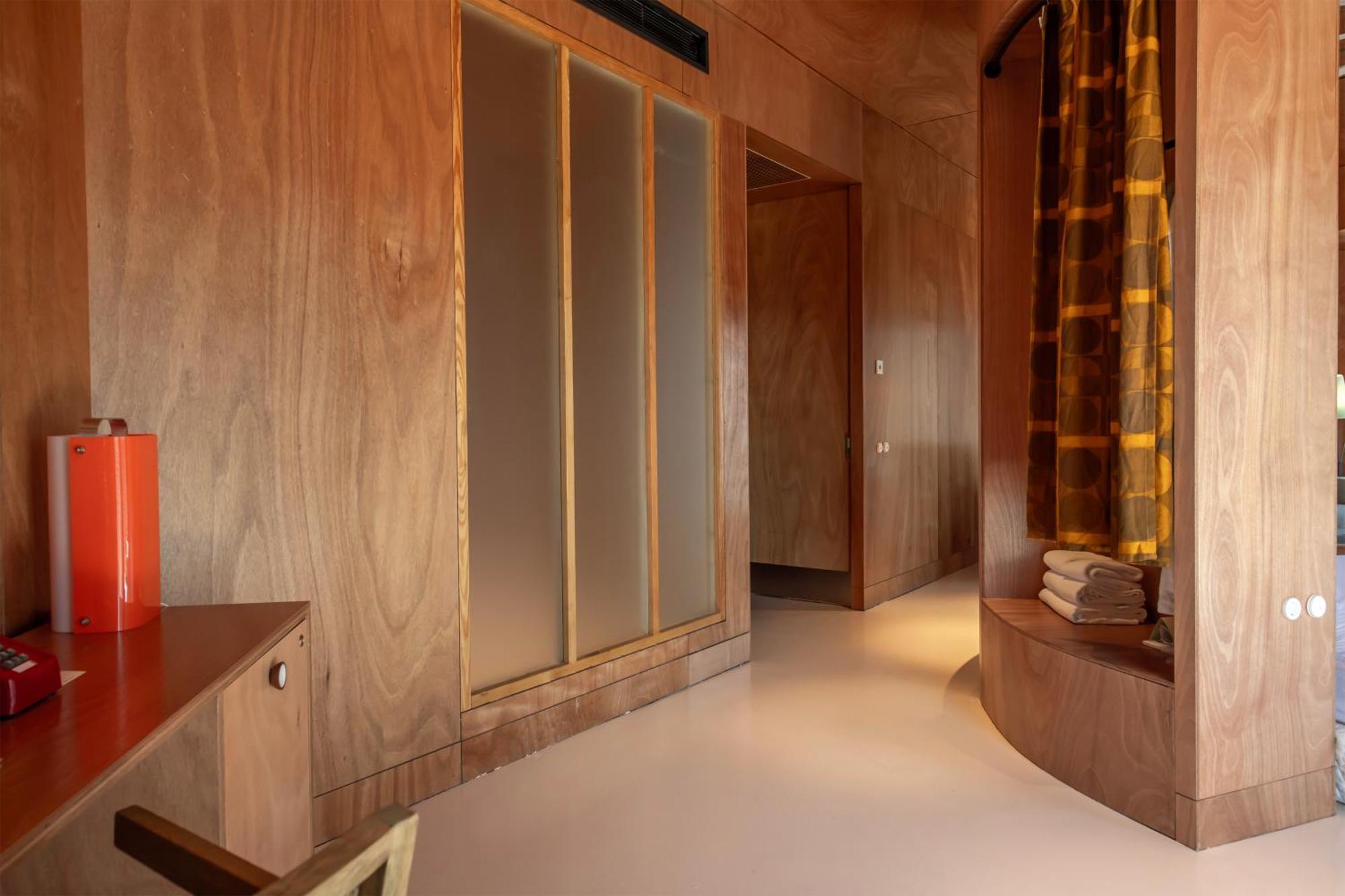 Rooms Hotel บาทูมิ ภายนอก รูปภาพ